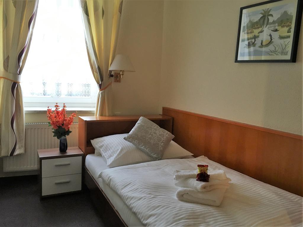 Asia Oase Hotel อาเรนด์เซ ภายนอก รูปภาพ
